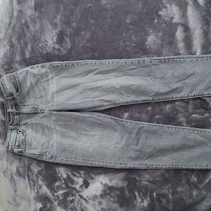 American eagle black stretch mom jeans, size 4 regular